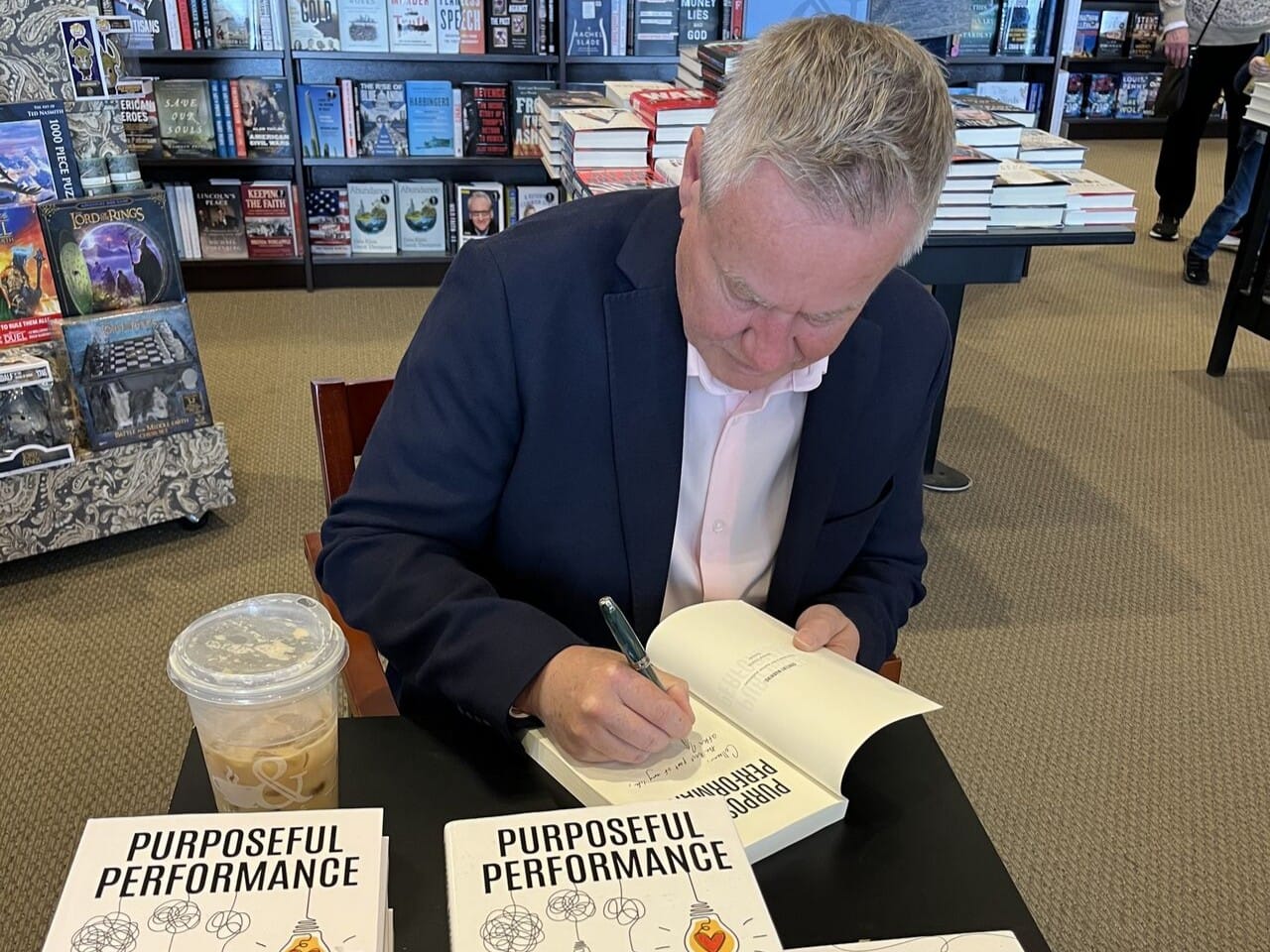 Jonathan Stanley at the book signing event at Barnes and Noble, where he met Taylor Dinelli and her daughter Ella.