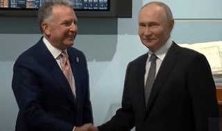 Ukraine 'deal': US negotiators meet Putin for high-stakes talks