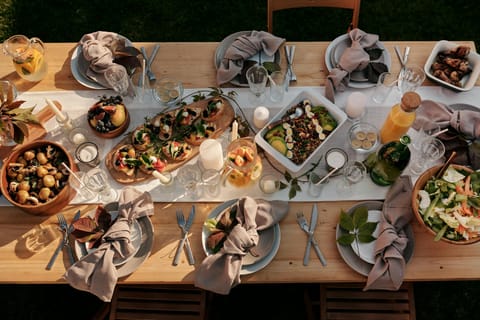 From gourmet roasts to creative kids’ activities, here’s your ultimate guide to the best Easter Sunday events in Dubai for 2025.