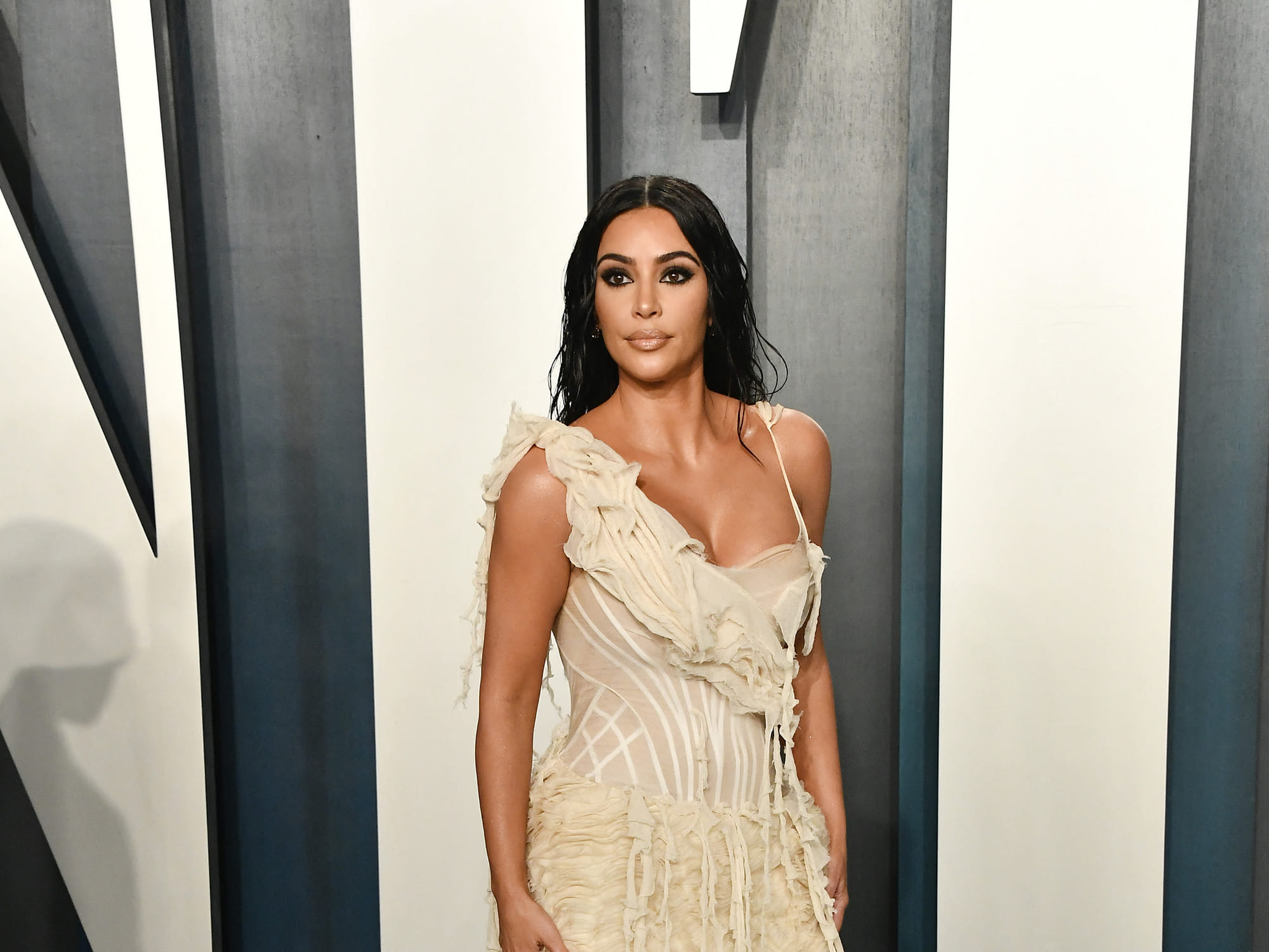 Ten suspects went on trial in Paris on Monday over the 2016 robbery of the US celebrity Kim Kardashian, which saw some $10 million worth of jewellery stolen from the reality TV star and influencer.