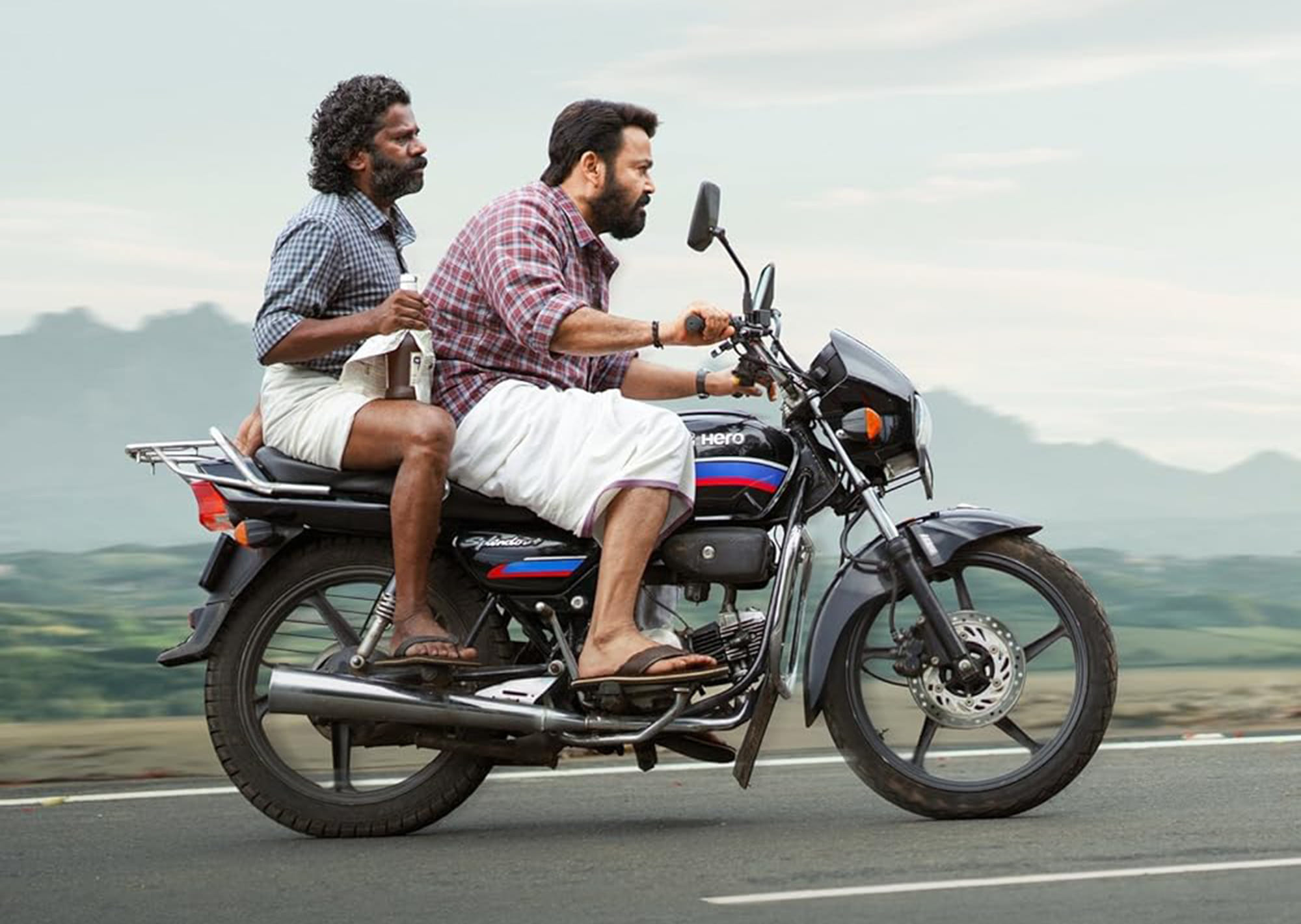 Thudarum movie still