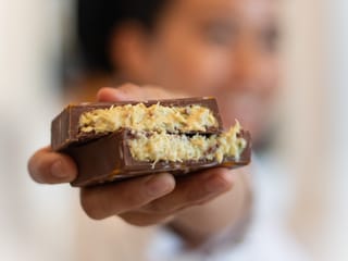 From Dubai to Salalah: Filipino chef adds Omani twist to viral Dubai chocolate