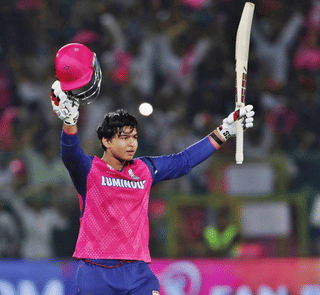 Vaibhav Suryavanshi receives praise  from F1 driver Oscar Piastri after sizzling IPL ton