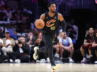NBA Playoffs: Cavaliers scorch Heat to seal series sweep