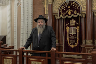 Ukraine’s Chief Rabbi sings emotional plea for Trump to back Kyiv
