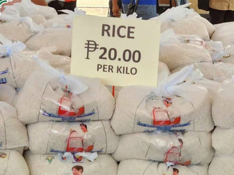 On Thursday, a total of 500 sacks were released for sale in Cebu province.