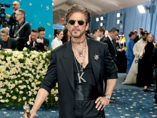 Shah Rukh Khan shuts down Met Gala 2025 with royal Sabyasachi fit, bold bling, and modern Maharaja swag