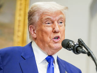 Trump to close deal-making Gulf tour in UAE