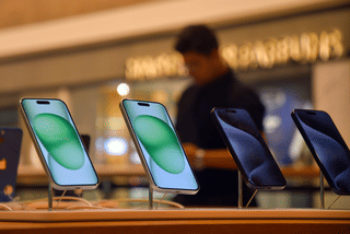 Major AI shift: Is Apple next planning to use ChatGPT to power Siri? 