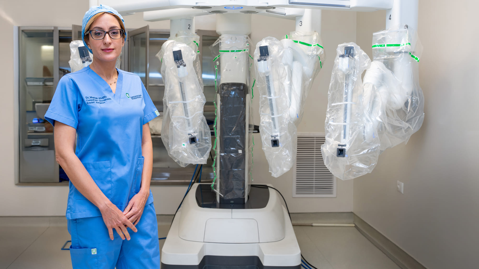 American Hospital Dubai doctor becomes region’s first female surgeon to perform robotic mastectomy 