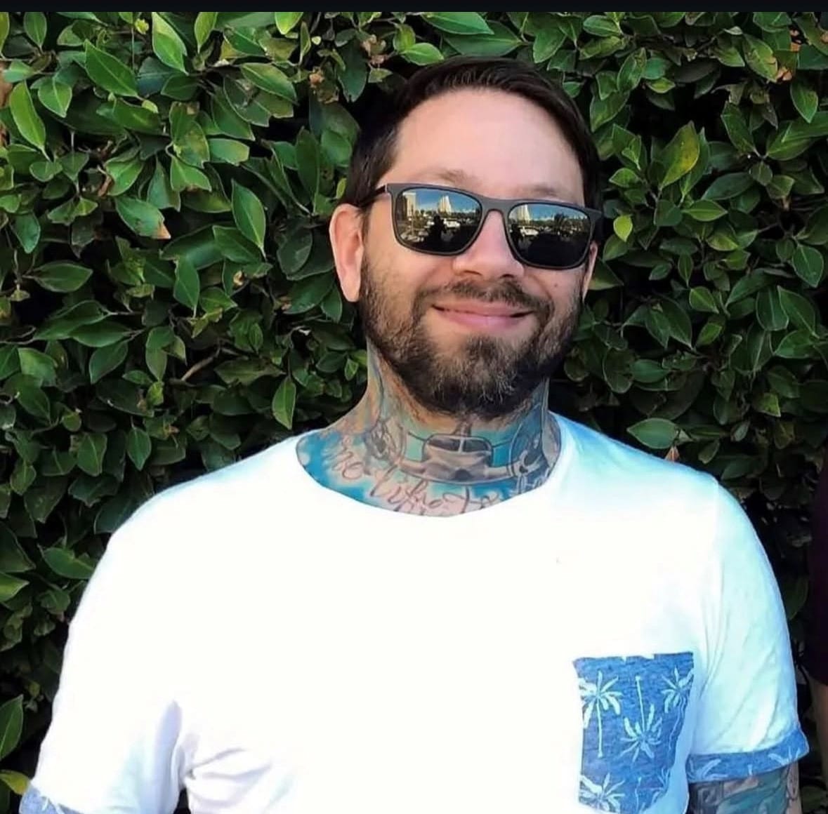 Dave Shapiro died tragically in a plane crash