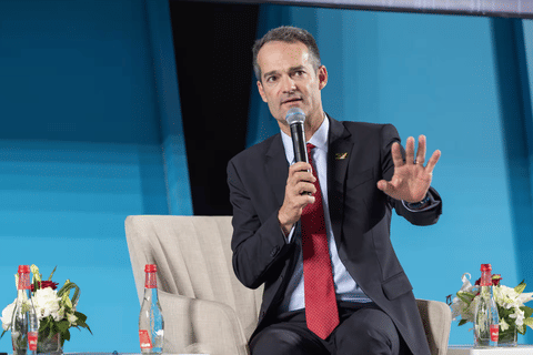 The CEO also unveiled plans for its upcoming Airbus A321LR, the $1 billion retrofit plan, and strong balance sheets.