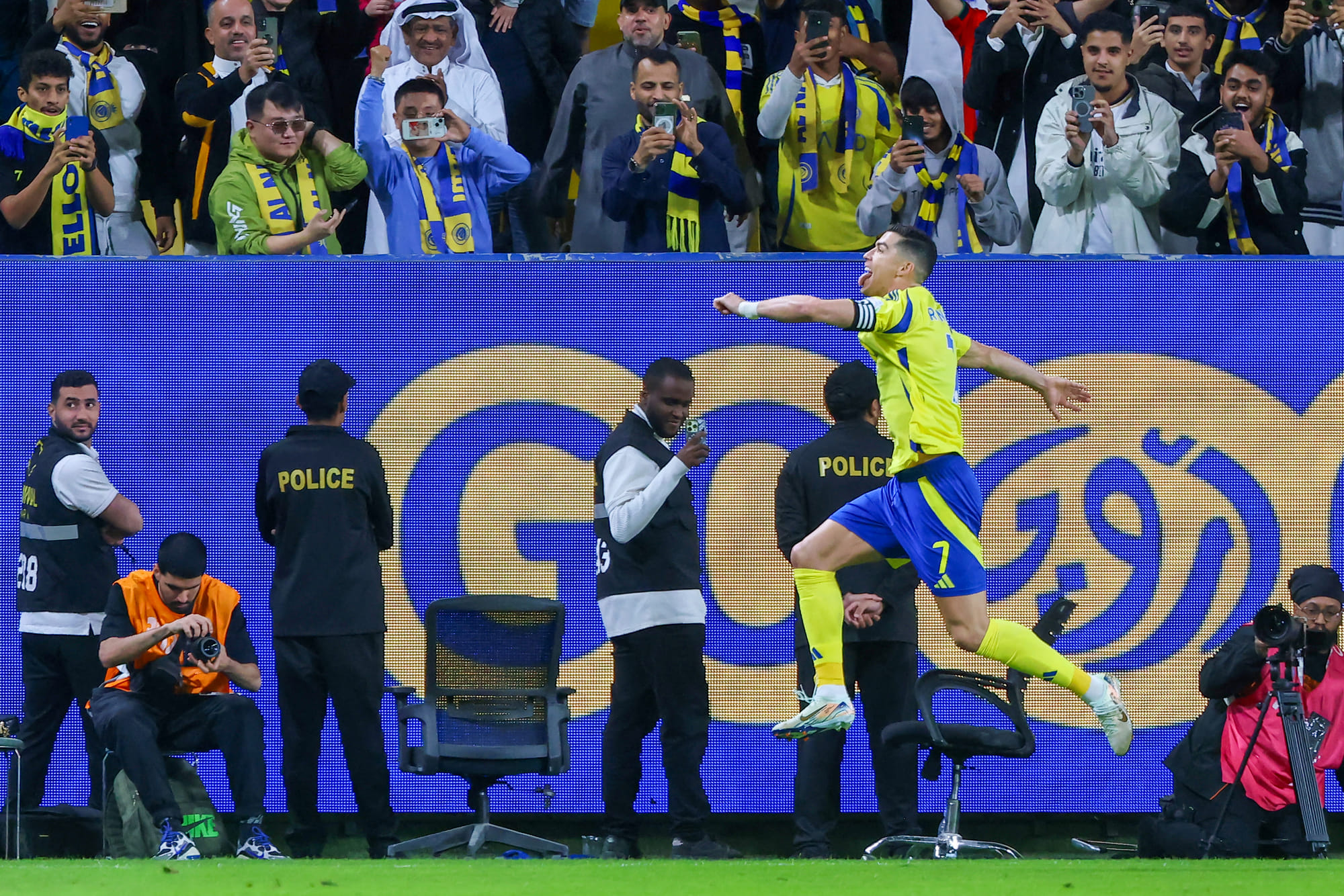 Cristiano Ronaldo reached his 960th career goal on Wednesday as Al-Nassr claimed a 1-2 victory over Damac 