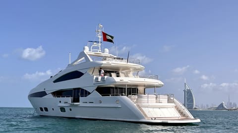 Organising a yacht experience in Dubai got easier for international travellers