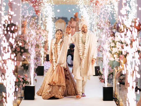 From a Hinge match to a platinum ring and a palace vow, Henna and Kunal’s wedding was nothing short of a showstopper
