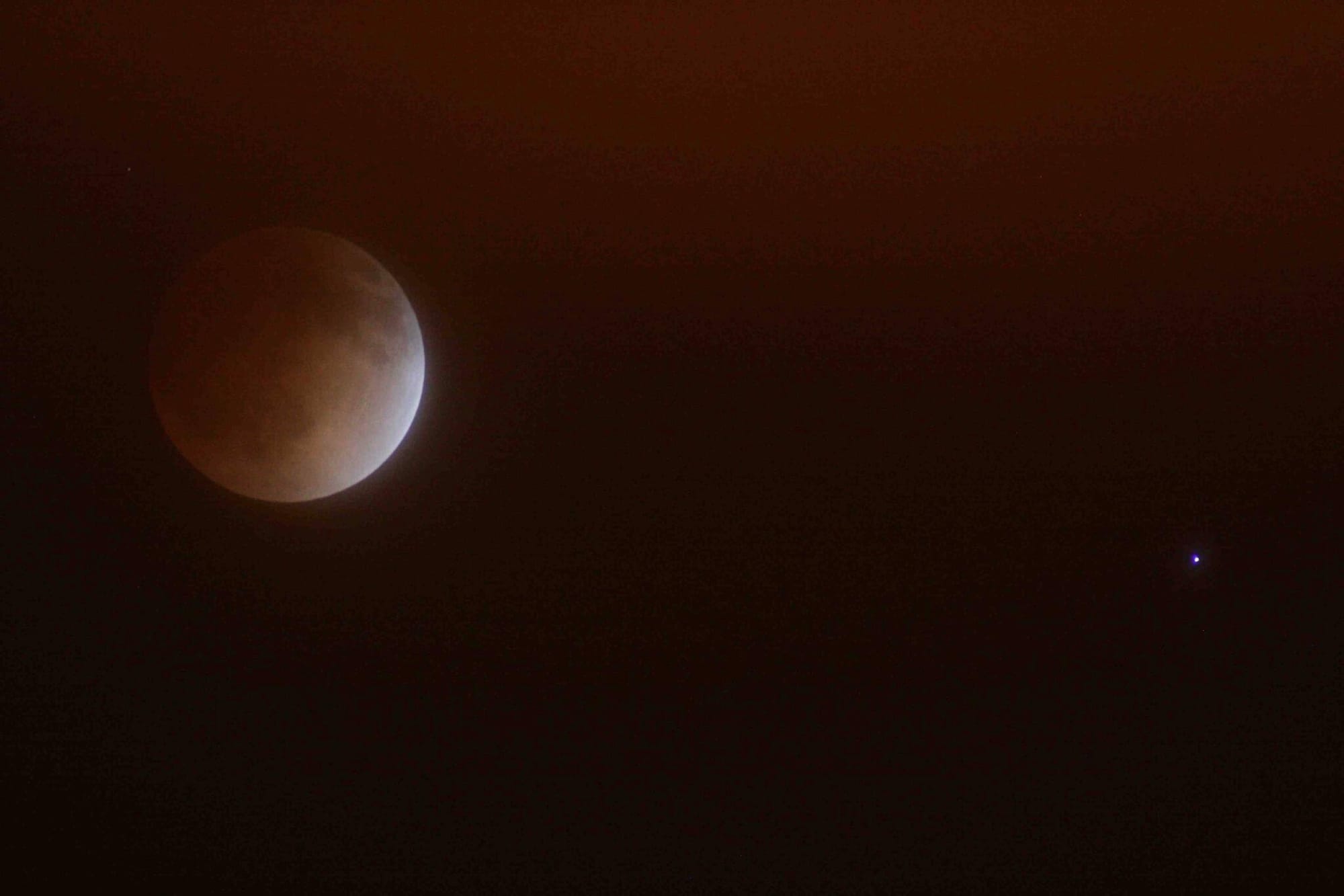 Eid Al Adha stargazers treated to Moon-Spica conjunction