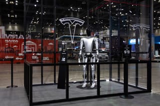 Tesla’s head of Optimus humanoid robot exits company