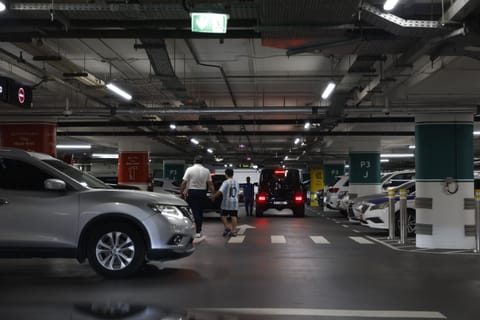 Parkin will support Emaar at Dubai Mall, Dubai Hills Mall and Marina Mall by delivering specialised enforcement services focused on ensuring the appropriate use
of People of Determination (PoD) parking. 