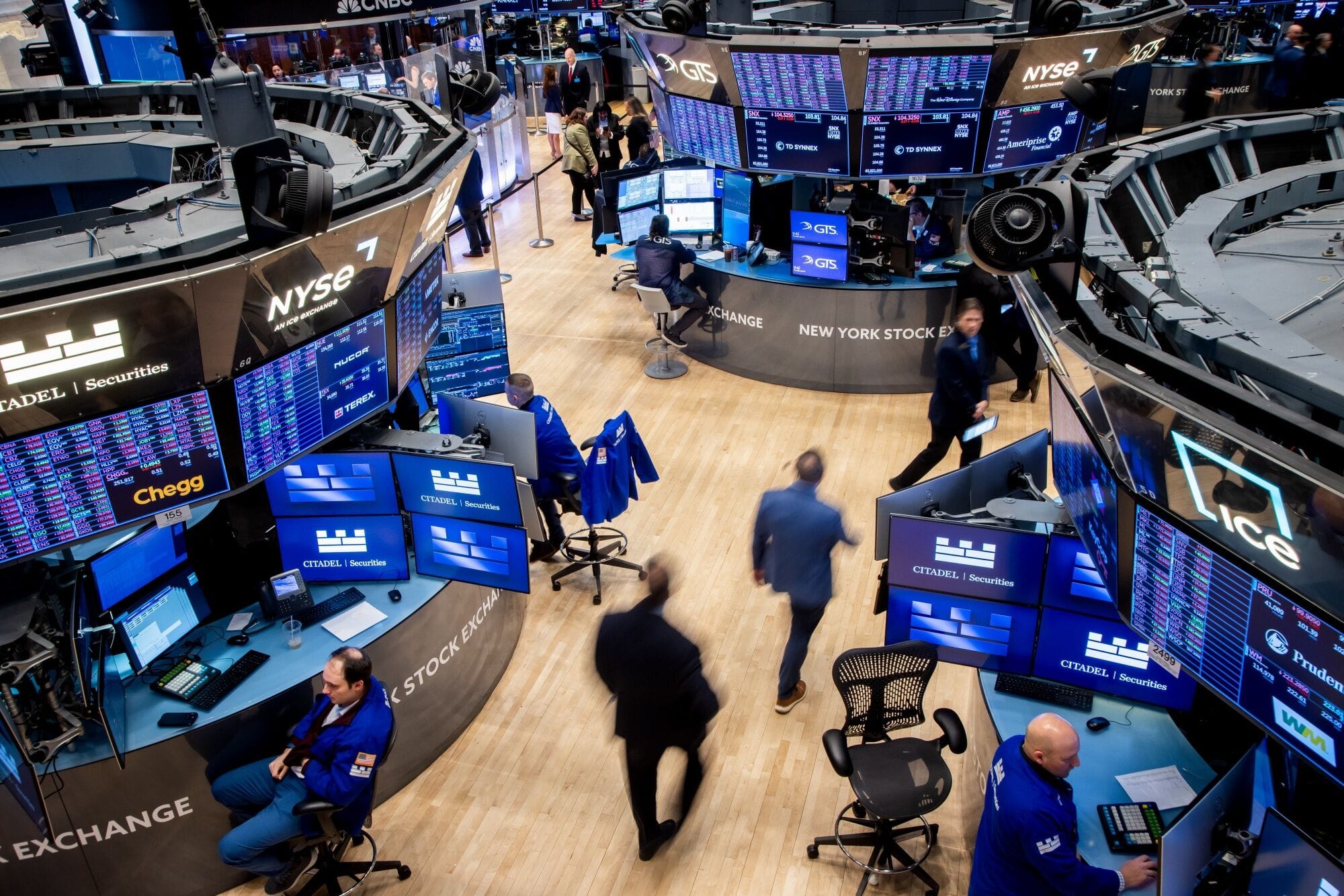 US markets have been giving stellar returns, but investors will do well just to keep slicing and dicing the portfolio mix. It helps. 
