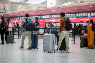 US Level 3 advisory remains for UAE after security alerts
