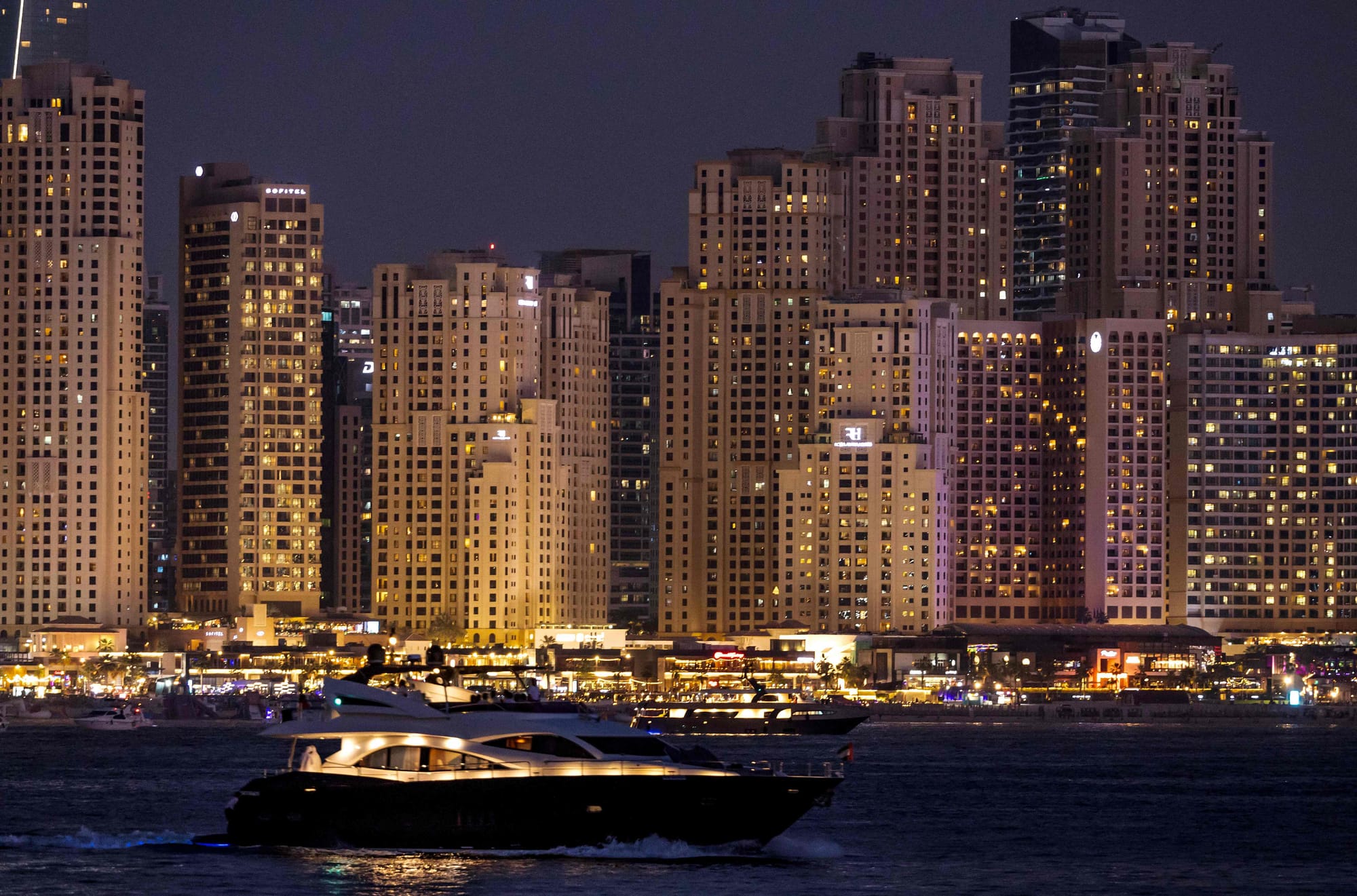 Stock Dubai skyline 