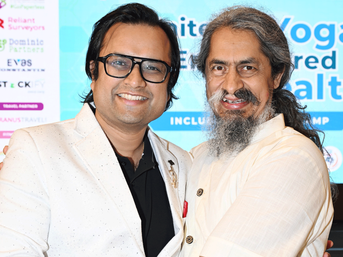 CA Jai Prakash Agarwal, Chairman of ICAI Dubai Chapter and Yogacharya Dhakaram Ji