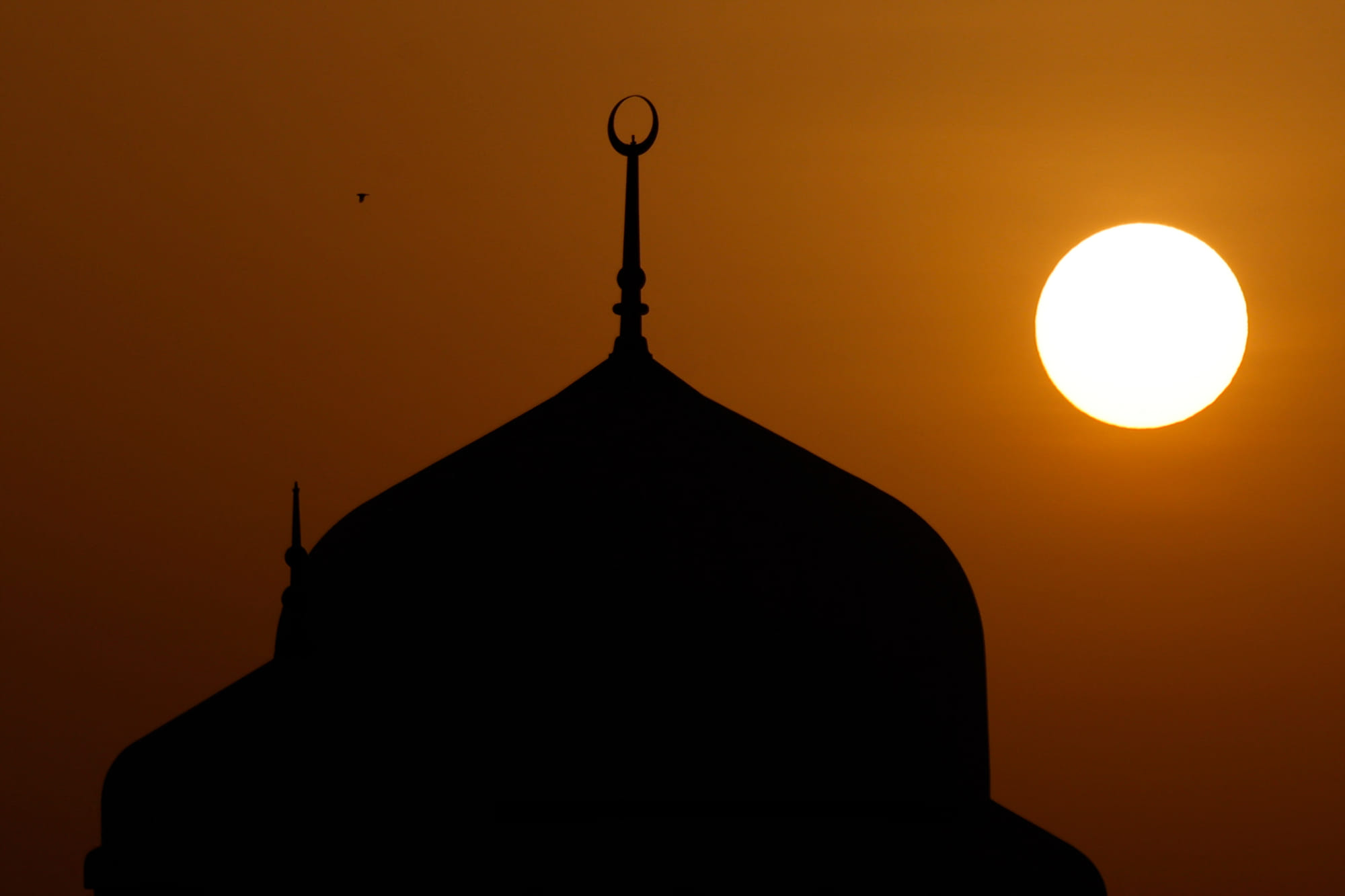 The authority emphasized the importance of conducting funeral prayers and burial procedures either in the early morning or during the evening.