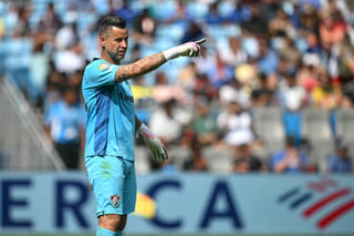 44-year-old Brazilian keeper Maciel breaks Buffon's record during Club World Cup, chases immortality