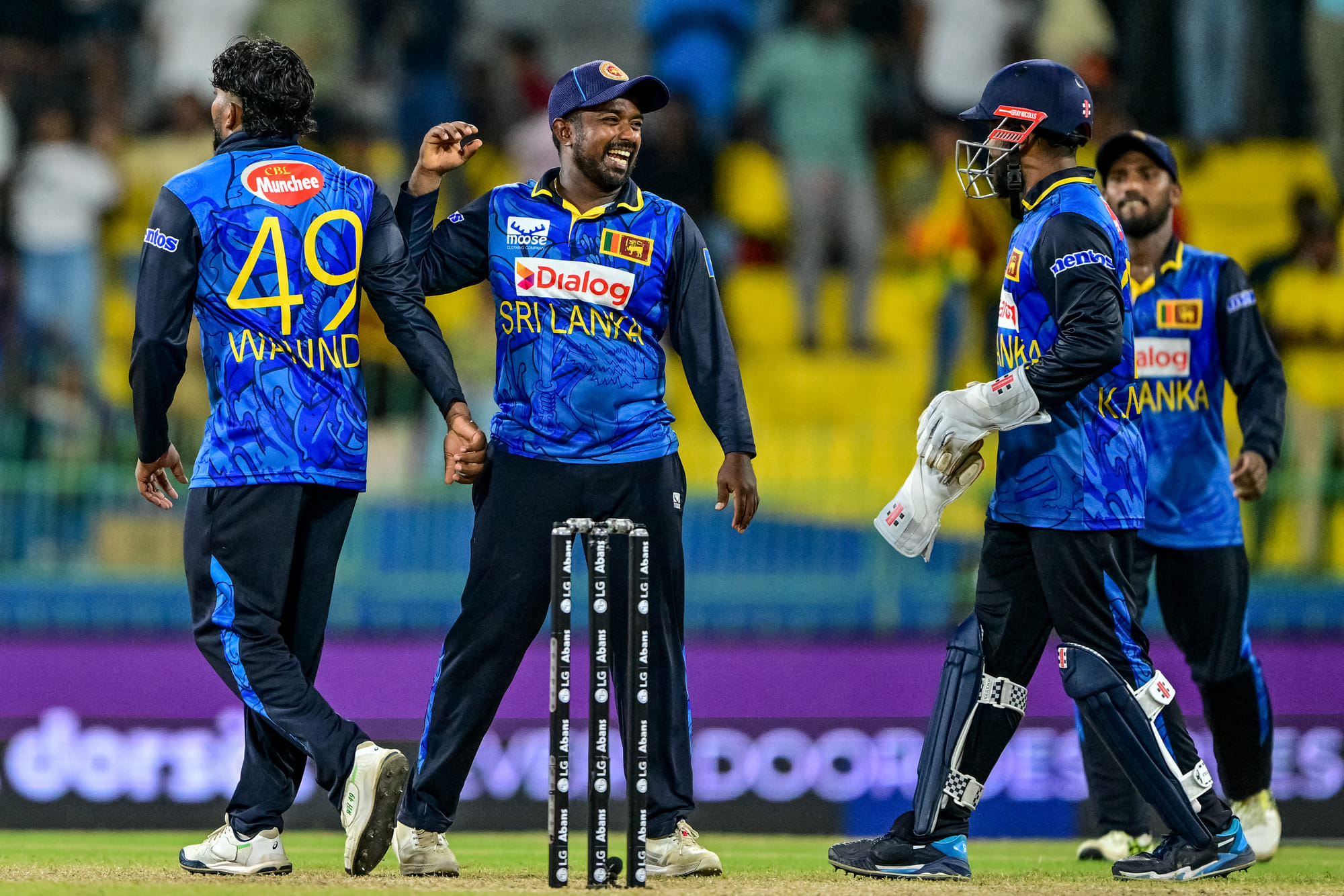 Sri Lanka drew first blood in the three-match T20I series with a comprehensive seven-wicket win over Bangladesh.