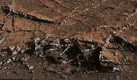 Mars rover Curiosity spots strange veins on planet’s surface.