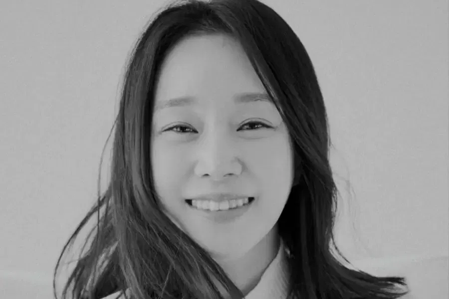  Lee Seo-yi stepped into the spotlight with her acting debut in MBC’s 2013 historical drama Hur Jun, The Original Story