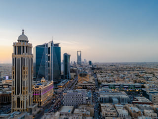 Saudi Arabia warns of SR50,000 fine, jail and deportation for failing to report visa overstayers