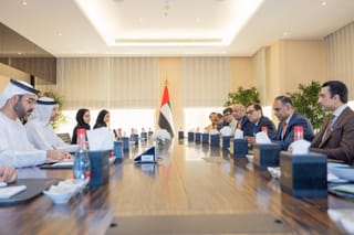 Pakistan and UAE strengthen economic ties through high-level bilateral meeting