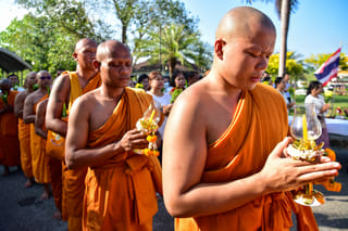 Thai police arrest woman who allegedly seduced and blackmailed Buddhist monks