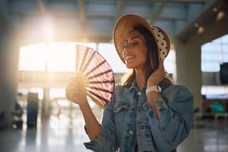 So, if you’re commuting, working outdoors, or simply trying to keep your home comfortable, these clever ideas are changing the way we handle the heat.