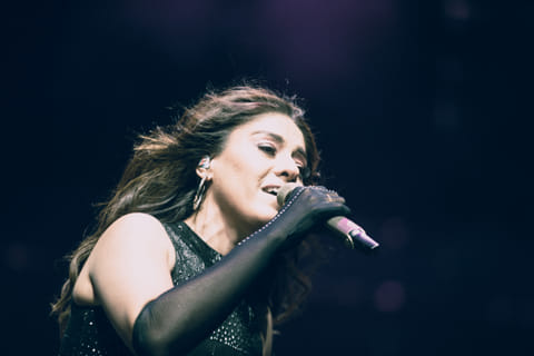 Sunidhi Chauhan returns to Dubai for a one-night gig 