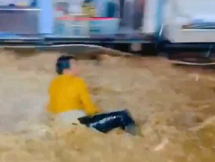 Man swept away in Ajmer floodwater, rescued by hotel worker

