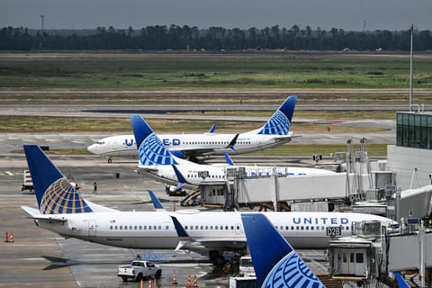 Fire and rescue teams inspected the plane upon landing, and United Airlines confirmed that all passengers and crew deplaned normally.
