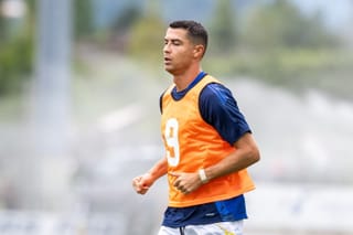 Video: Ronaldo shoves fan in Armenia, sparking online backlash