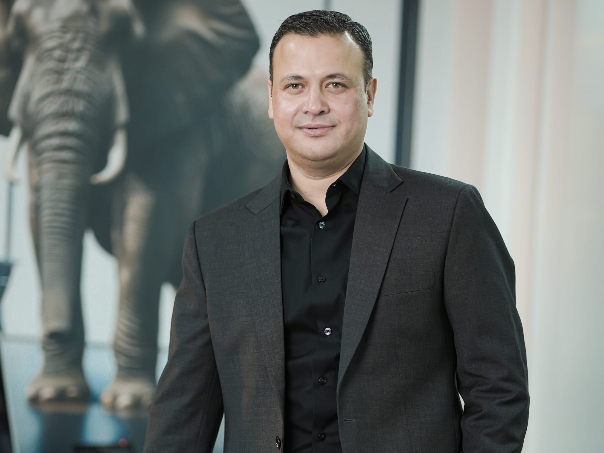 Clint Khan, Director, Y‑Axis