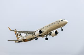 Etihad Airways launches first A321LR flight from Abu Dhabi to Phuket, redefining luxury in narrowbody travel