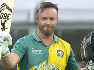 WCL final: AB de Villiers hits blazing ton as South Africa Champions outclass Pakistan Champions by 9 wickets