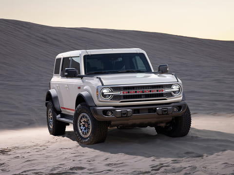 Combining the muscle of an F-Series truck with the performance DNA of the Mustang, the modern Bronco is wrapped in a striking, functional design that stays true to the original’s rugged spirit.