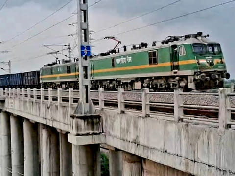 This mega-train experiment reflects Indian Railways’ ambition to set global benchmarks in freight operations. 