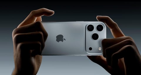 A render of the upcoming iPhone 17 Pro Max presented by AppleTrack.