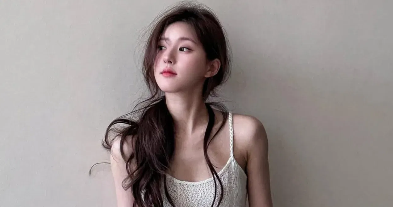 Zhao Lusi accused the social media accounts of 'buying' her searches. 