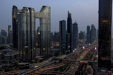 The Dubai luxury residential market continues to hit the high points with ease. 