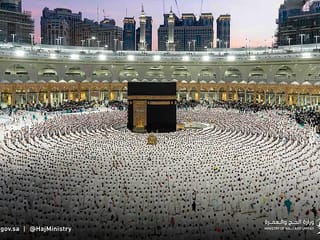 Emirati father dies in Mecca after performing Umrah for late son