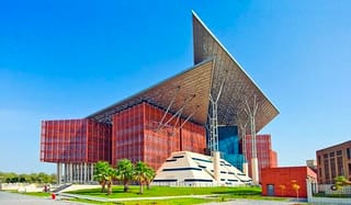 Abu Dhabi court orders woman to repay Dh61,000 in stock investment fraud