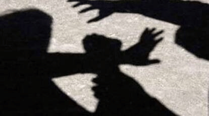 Four students of the University of Calcutta were beaten up by a group of Hindi-speaking traders in Sealdah station area in north Kolkata. Illustrative image,